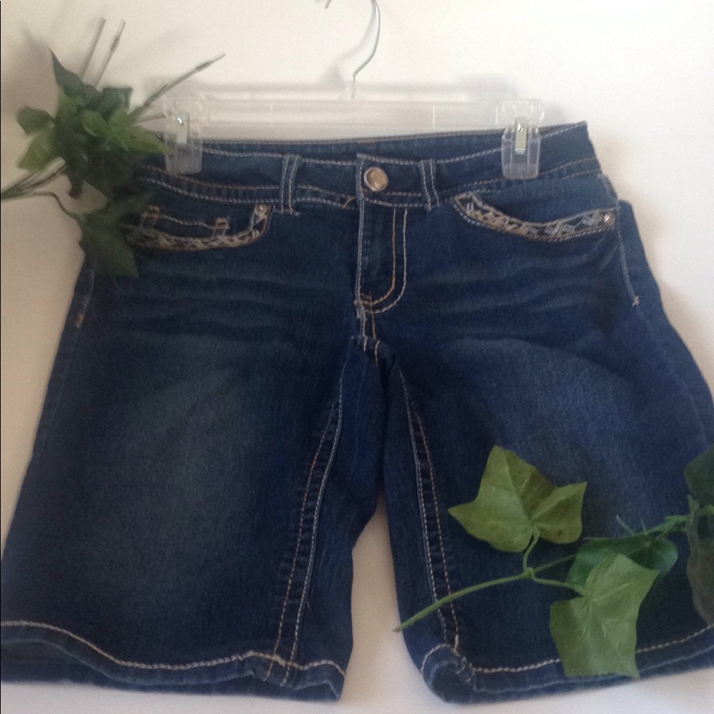 Bermuda Jean shorts🦋